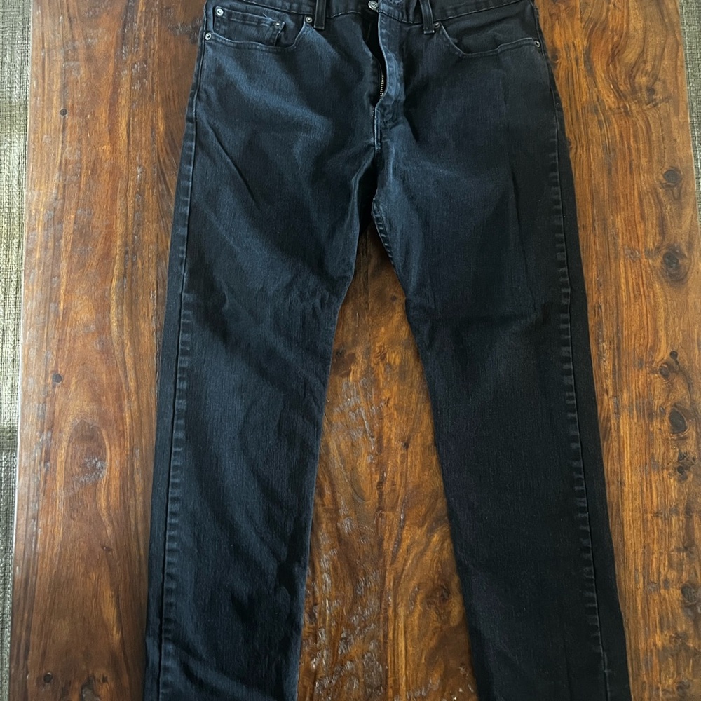 Black Levi’s 36x32